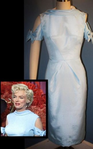 Figurino usado por Marilyn Monroe no filme " O Mundo Da Fantasia - There's No Business Like Show Business", de 1954. VESTIDO ORIGINAL - Peça Vintage.